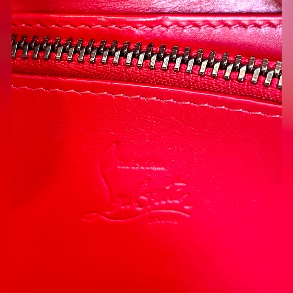 CHRISTIAN LOUBOUTIN
Panettone Calfskin black gunmetal spikes wallet - Picture 8 of 16